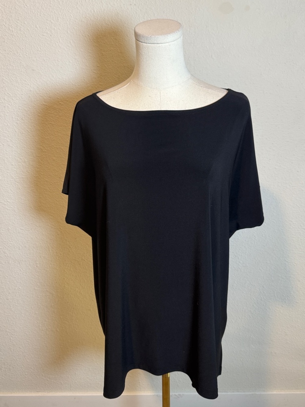 Sympli Boatneck Dolman Cap Sleeve Tee Black  size 14